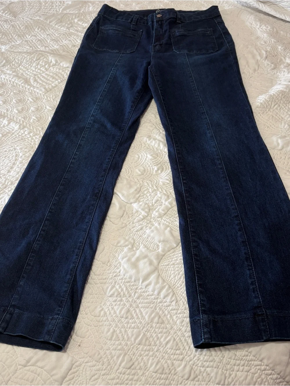Women's Wide-Leg Dark Blue Jeans - Flared Silhouette